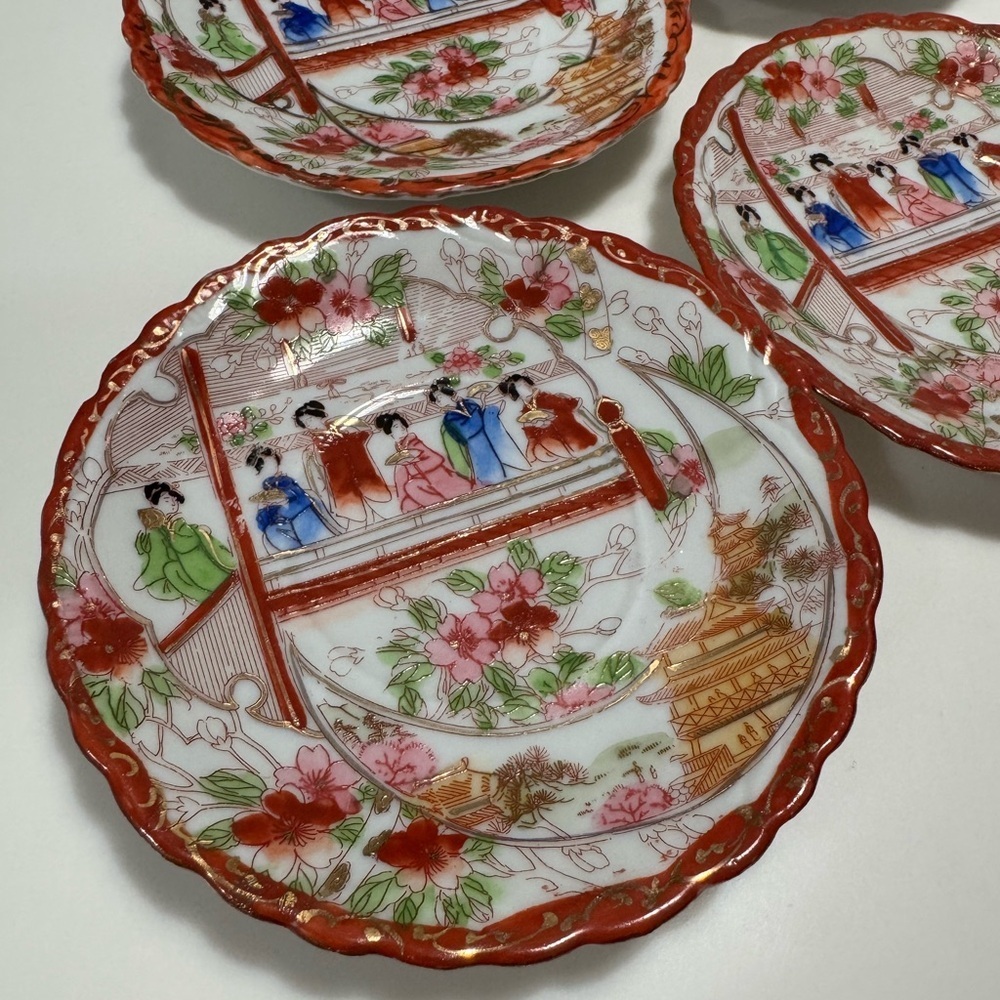 Set of 5 vintage Japanese Geisha girl porcelain saucer plates with 1 teacup